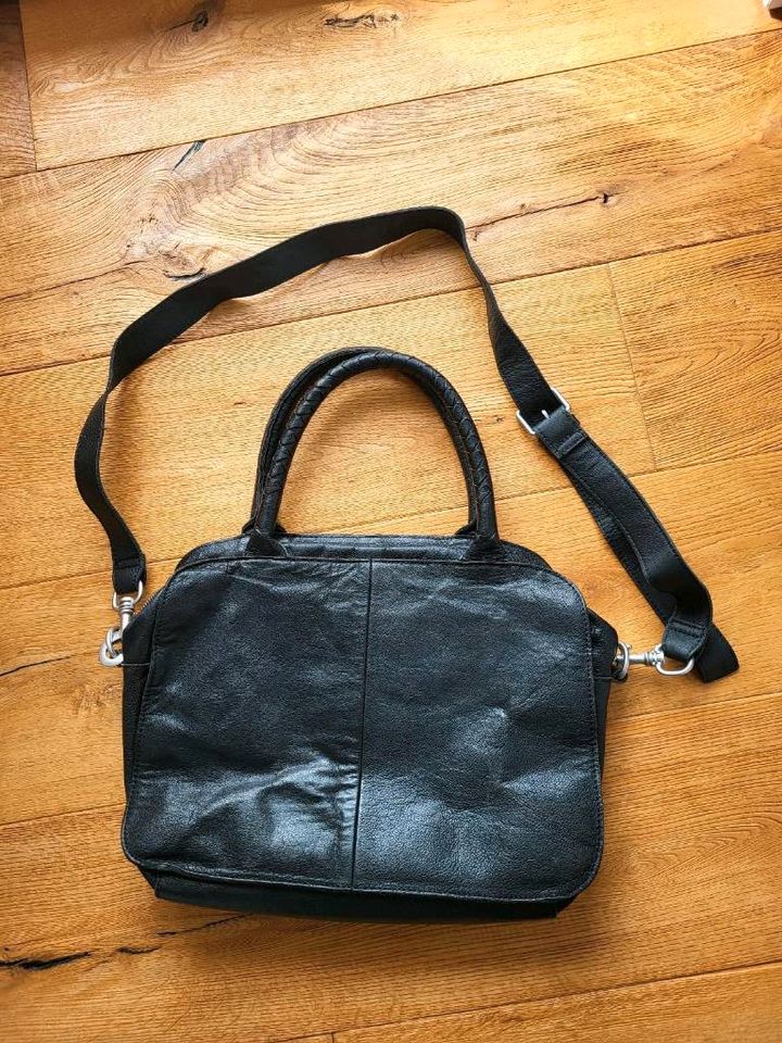 Lederhandtasche von Liebeskind Berlin schwarz in Öhringen