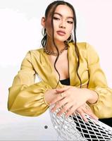 NEU Aria Cove Bluse Satin Lime Gelb Crop Knoten Nachhaltig S 36 Berlin - Westend Vorschau