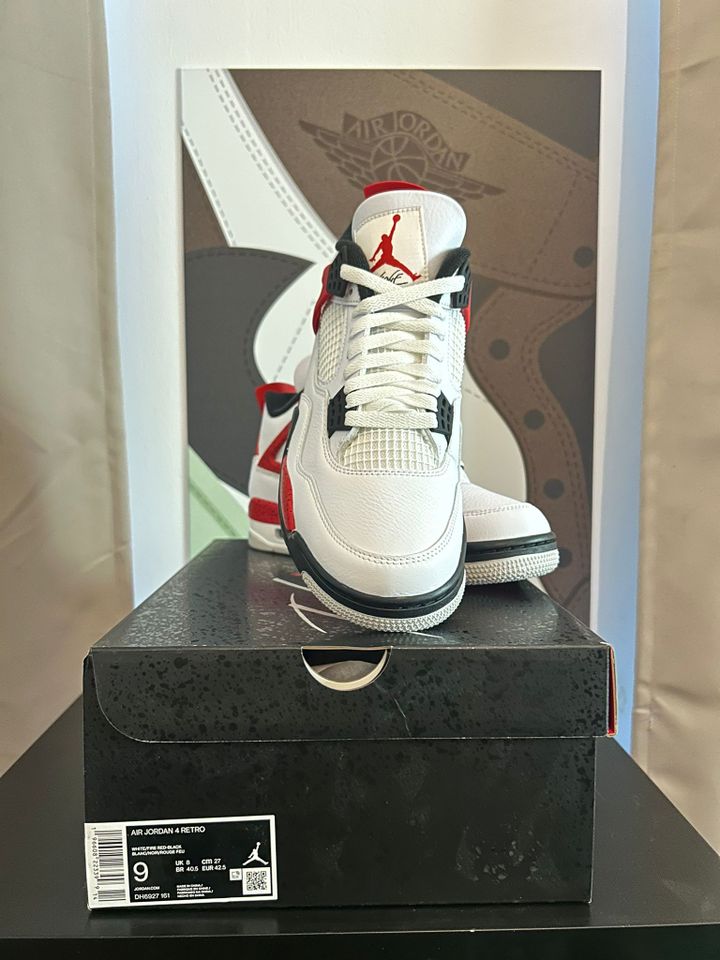 Jordan 4 Fire Red in Bremerhaven