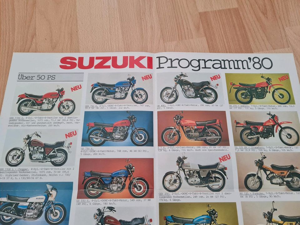 Suzuki Motorrad 1980 Prospekt Programm top Zustand deutsch Poster in Schloß Holte-Stukenbrock