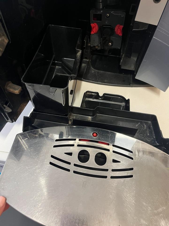 Delonghi Perfecta Cappuccino FÜR BASTLER Kaffeevollautomat in Northeim