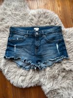 süße Jeans Shorts Sommer Nordrhein-Westfalen - Voerde (Niederrhein) Vorschau