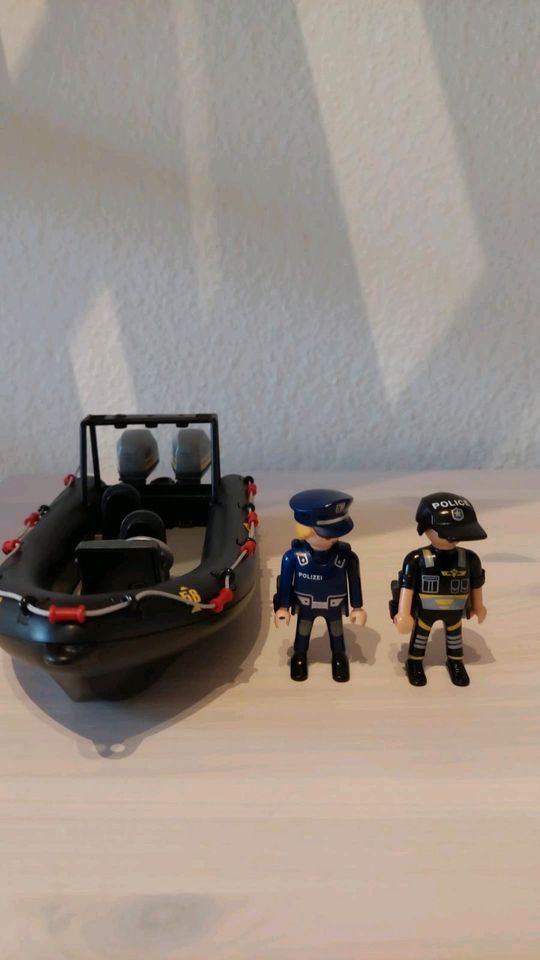 Playmobil Polizeiboot in Berlin