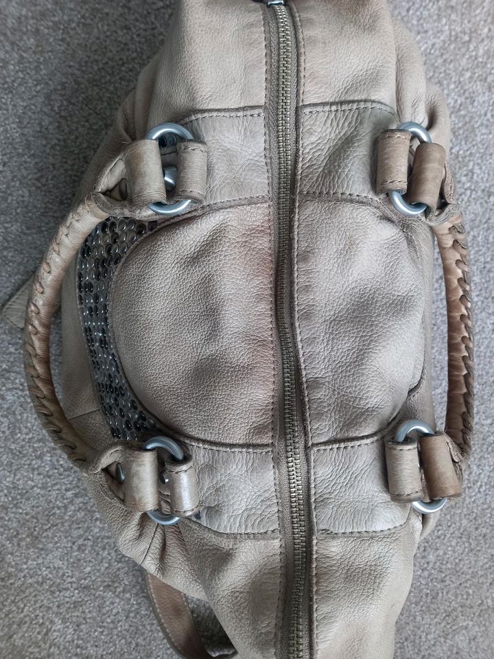 LIEBESKIND Tasche Esther mit Nieten beige/taupe in Hohen Neuendorf