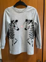 Zebra Leggings Shirt Gr. 122/128 in grau Niedersachsen - Ilsede Vorschau