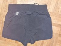 Puma shorts sporthose kurze Hose 140 top zustand Bremen - Borgfeld Vorschau