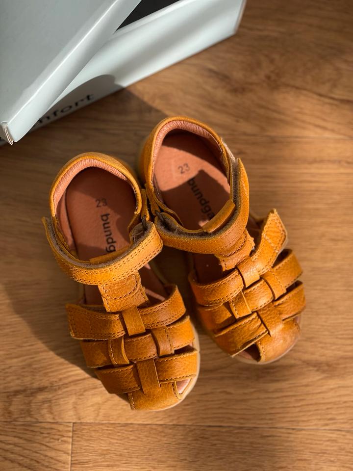 Bundgaard Leder-Sandalen Mädchen o. Junge | Größe 23 | Senfgelb in Remlingen