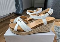 Keilabsatz Sandalen in Weiß - Größe 40 NEU! Niedersachsen - Delmenhorst Vorschau