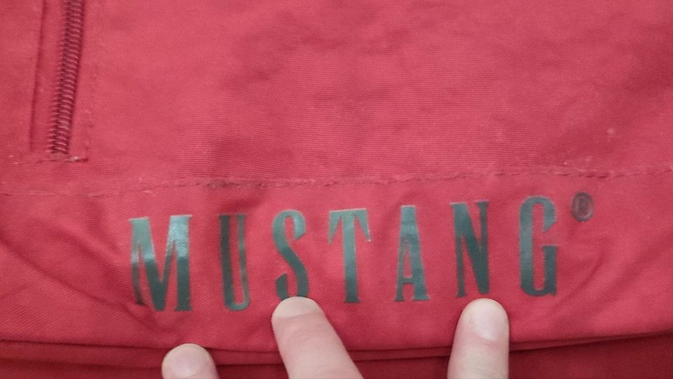 Mustang Rucksack rot in Schwerin