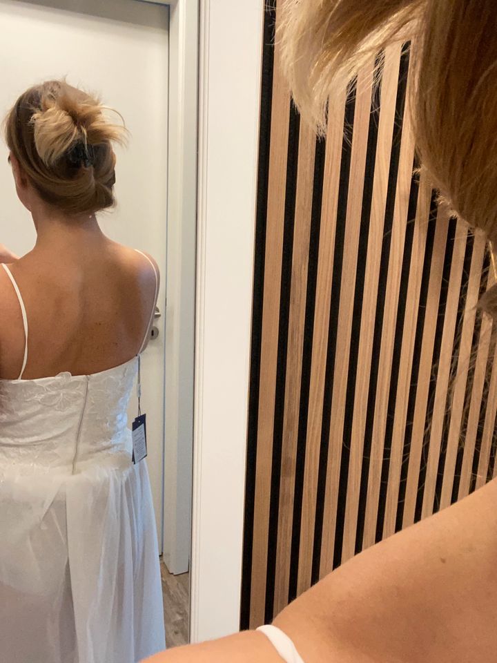 Brautkleid neu kurz mit Überrock Spitze Boho Strand in Mönchengladbach