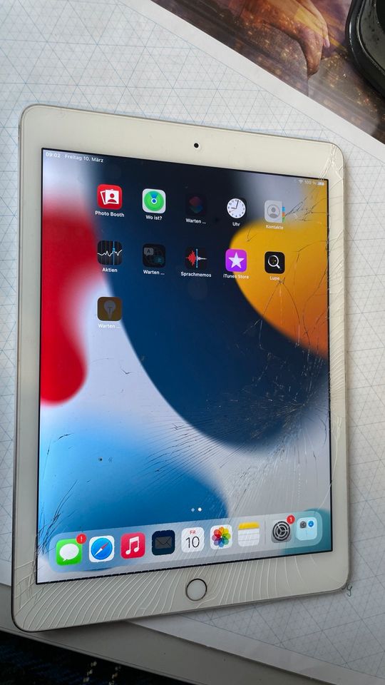 iPad Air 2 weiß in Berlin