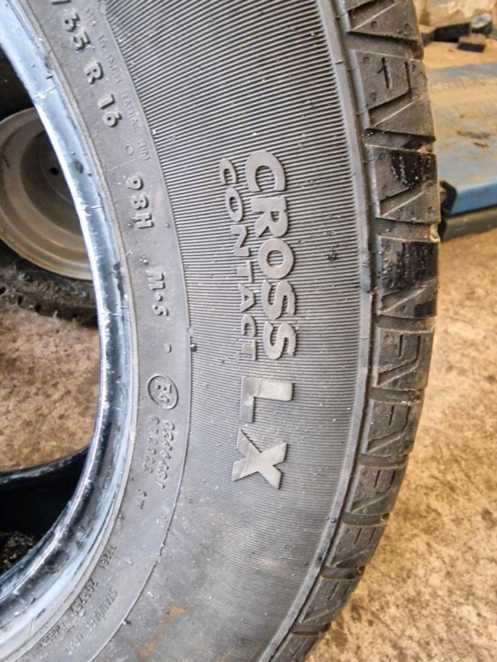 Ganzjahresreifen 215/65 R16 Continental in Schnega