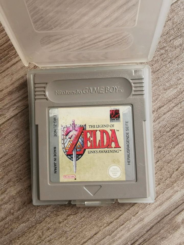 Zelda Links Awakening Nintendo Game Boy in Frankfurt am Main