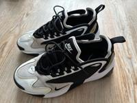 Nike ZOOM Sneaker Gr. 37,5 Farbe: Schwarz-Weiß Eimsbüttel - Hamburg Eidelstedt Vorschau
