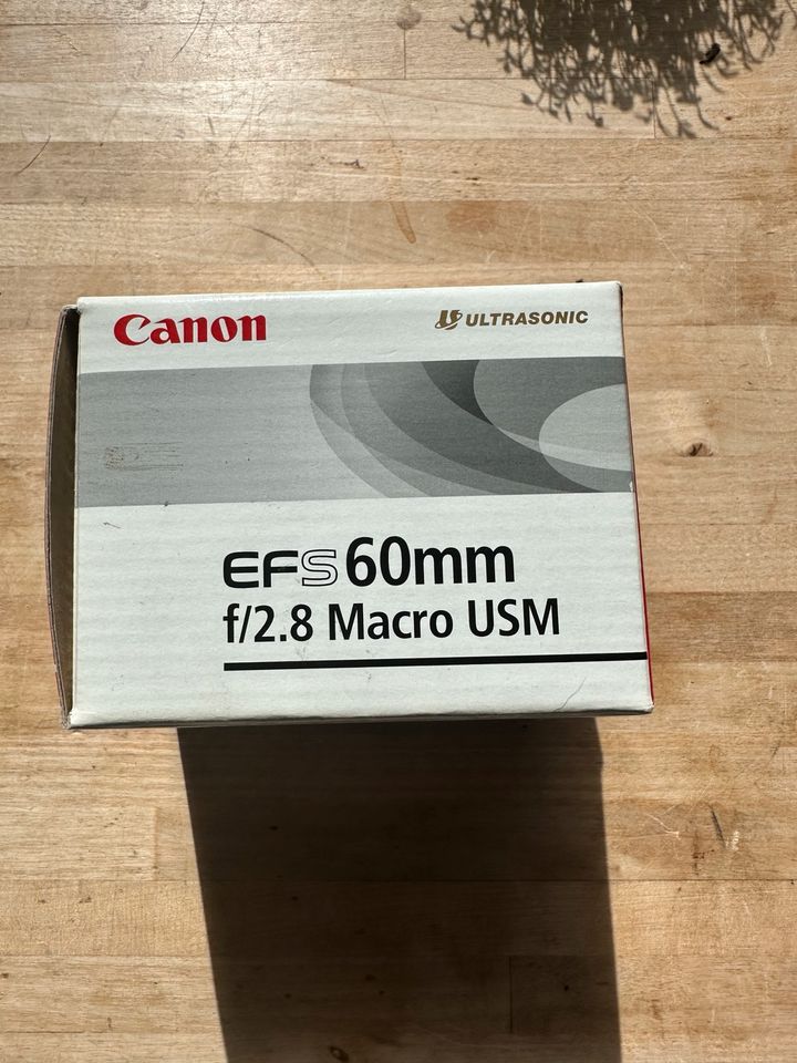 Canon Objektiv EFS 60mm f/2.8 Macro USM Ultrasonic in Hünxe