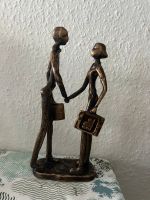 Bronze Figur Mann und Frau mit Koffer Nordrhein-Westfalen - Brühl Vorschau