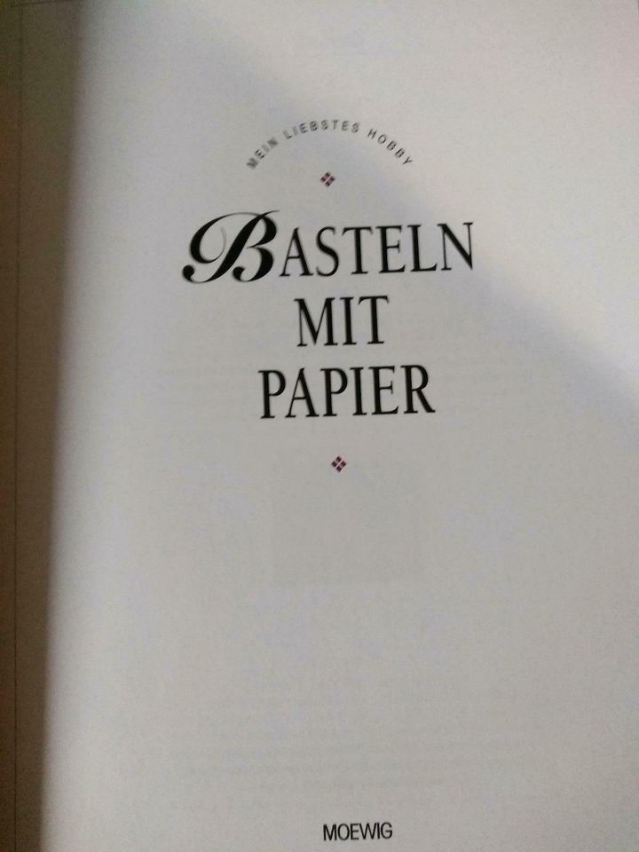 Basteln mit Papier in Ellingen