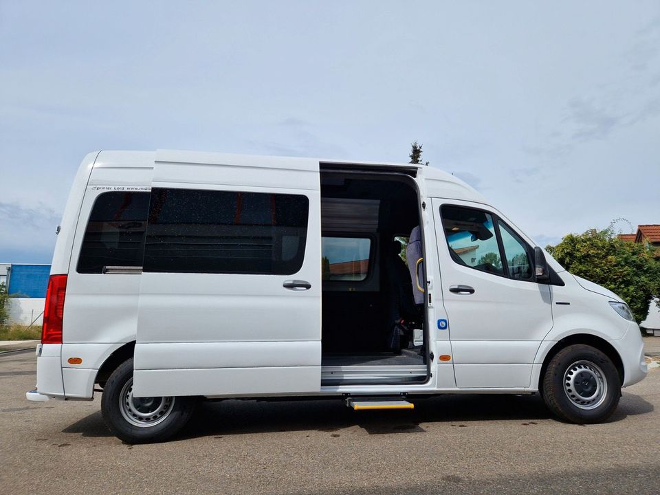 Mercedes-Benz Elektro Sprinter Bürgerbus Lagerfahrzeug in Erbach