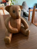 Teddybär aus Holz geschnitzt. Echte Handarbeit Eimsbüttel - Hamburg Niendorf Vorschau