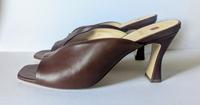 Högl Pantolette Leder braun Gr. 8 = 42 Absatz 9 cm neu Leipzig - Leipzig, Zentrum Vorschau