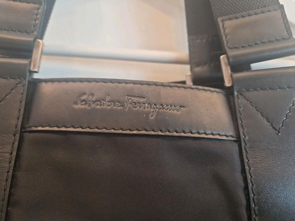 Salvatore Ferragamo Tote Bag in Stuttgart