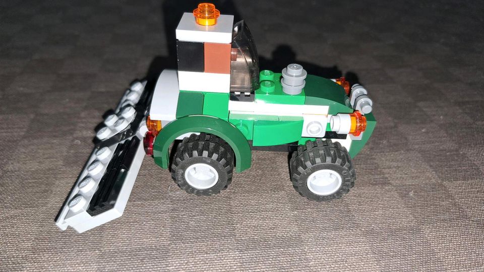 Biete Lego 31043 Creator 3in1 Transporter Hubschrauber Traktor an in Bremen