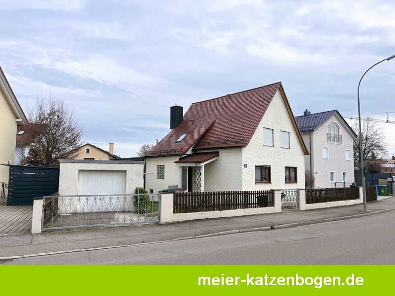 Gepflegtes Einfamilienhaus mit großem Grundstück in zentraler Lage in Ingolstadt