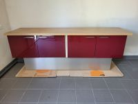 2 Küchenunterschränke auf metallfarbigen Sockel Nordrhein-Westfalen - Hückelhoven Vorschau