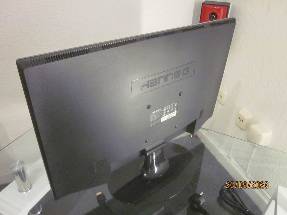 Monitor, Hanns G - 24 Zoll - Euro 70,00 !! in Lübeck