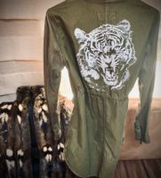 Camouflage Couture by Stork Damen “Allwetter” Parka Dortmund - Oestrich Vorschau
