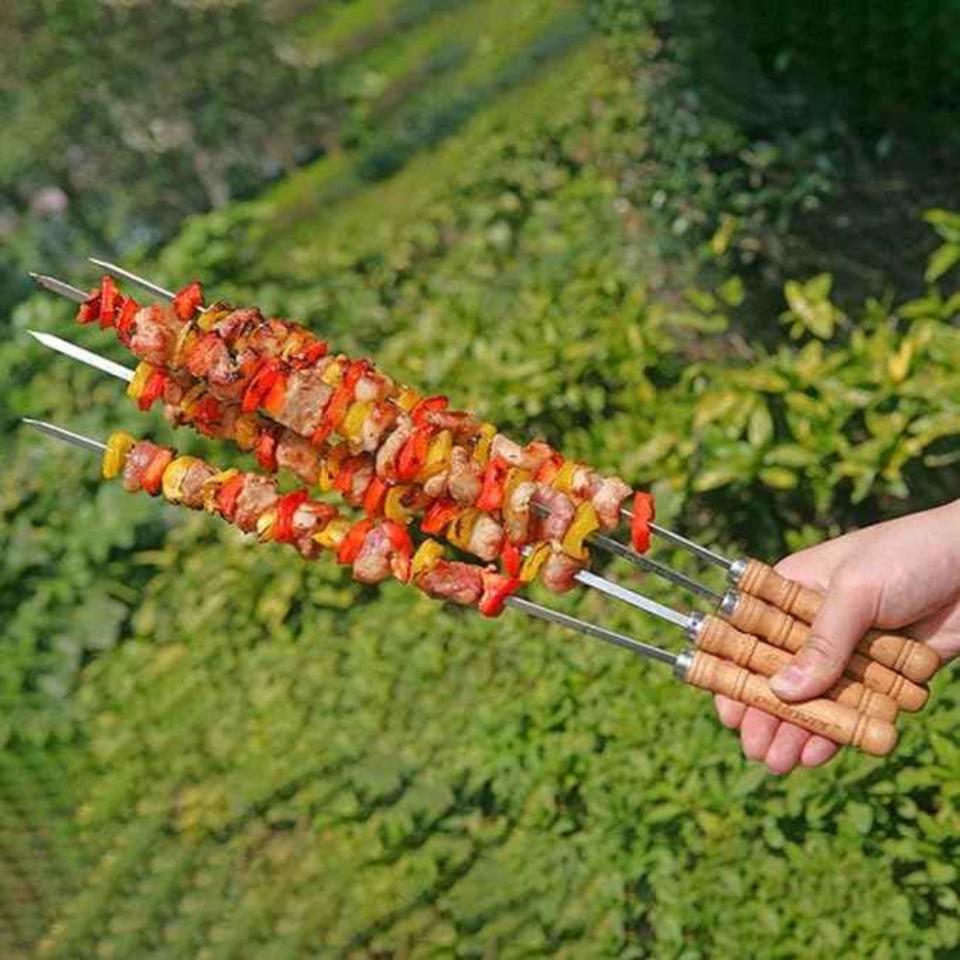 Edelstahl BBQ Grillspieße mit Holzgriff 34 cm Fleischspieße in Köln