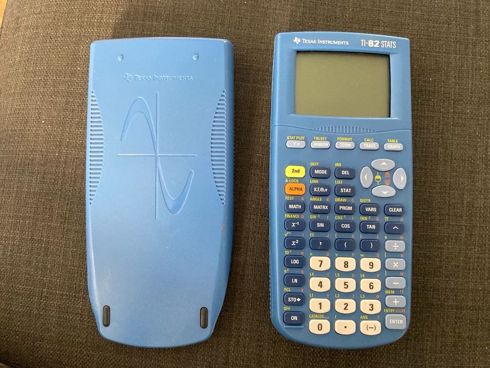 Grafischer Taschenrechner Texas Instruments TI-82 STATS in Köln