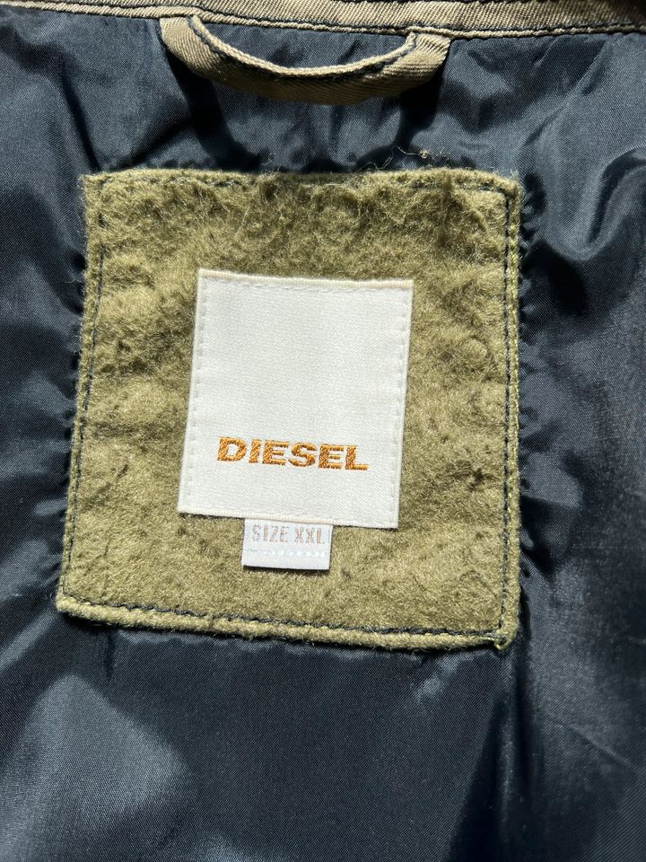 Diesel Jacke Dunkelgrün xxl in Meerbusch