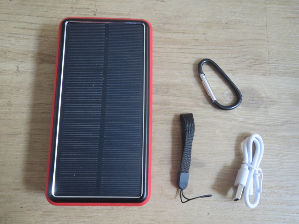 Power Bank für draußen - Solar - NEU und UNBENUTZT in Radevormwald