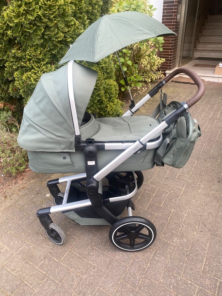 Joolz Day+ Kinderwagen Marvellousl Green SET in Rösrath