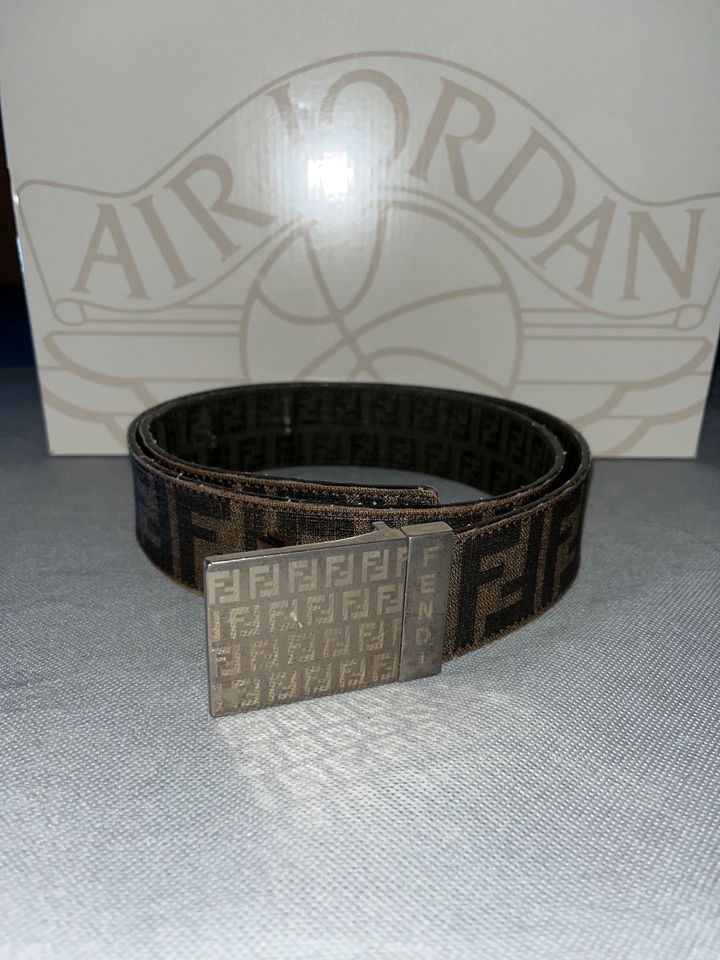 Fendi Monogram Vintage reversible Belt Gürtel in Oldenburg