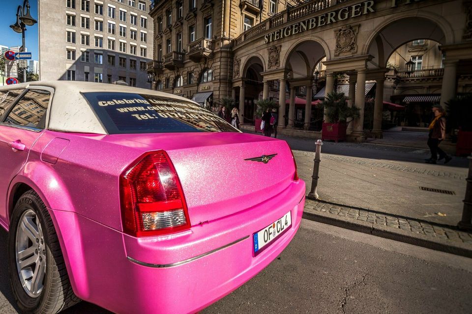 Chrysler 300c Pink - Rosa Limousine in Frankfurt günstig mieten in Frankfurt am Main