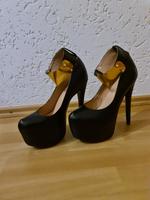 Plateau High Heels Knöchelriemen, ungetragen Leipzig - Leipzig, Zentrum-West Vorschau