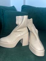 Weiße Boots Nordrhein-Westfalen - Meschede Vorschau