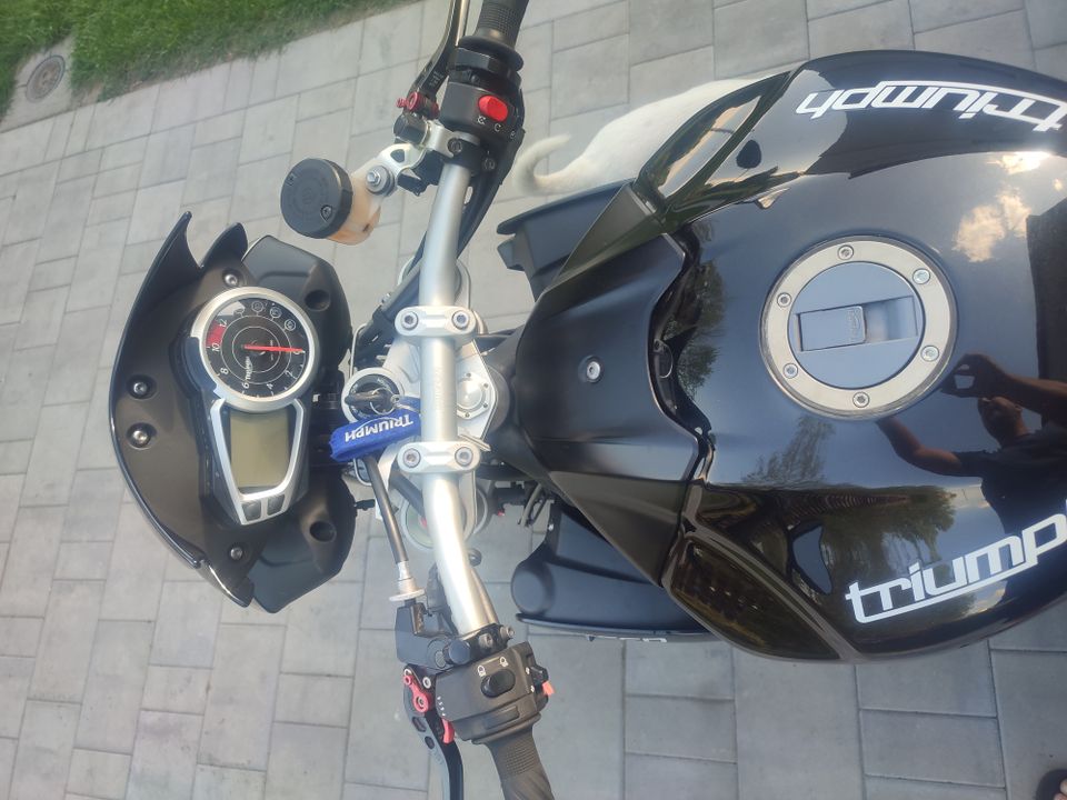 Triumph Speed Triple 1050 ABS in Görlitz