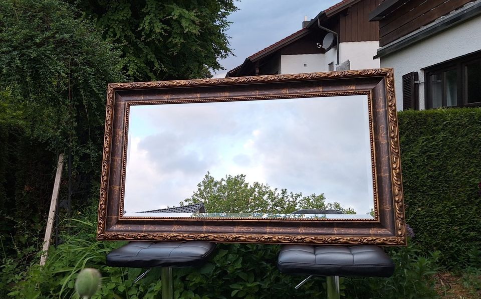 Antiker Spiegel, Holzrahmen, vergoldet, Facettenschliff 83x143cm in Ismaning