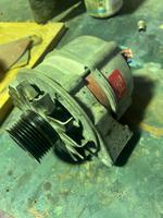 Original Lichtmaschine 55ah von Bosch Mercedes t1 Nordrhein-Westfalen - Hamminkeln Vorschau