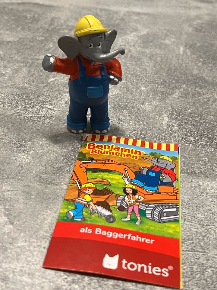 Tonie Benjamin Blümchen als Baggerfahrer in Butjadingen