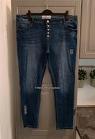 Röhrenjeans im Used-Look, Größe 46 Wuppertal - Heckinghausen Vorschau