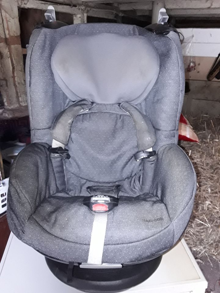 Maxi cosi  Autokindersitz 8-12 kg in Villingen-Schwenningen