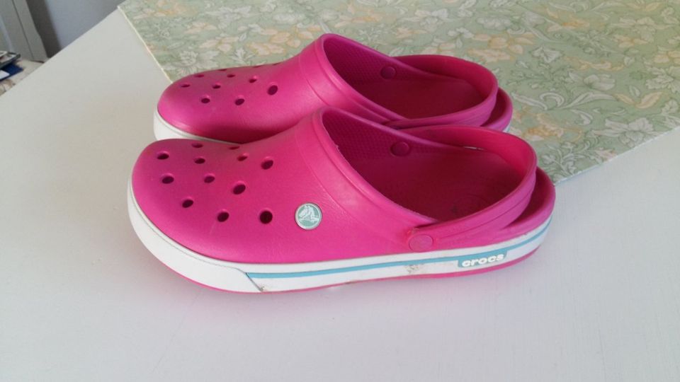 Crocs Größe M 9, W 11, Pink in Lindhöft