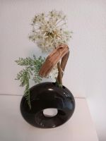 Vase mit Kunstblume Niedersachsen - Haselünne Vorschau