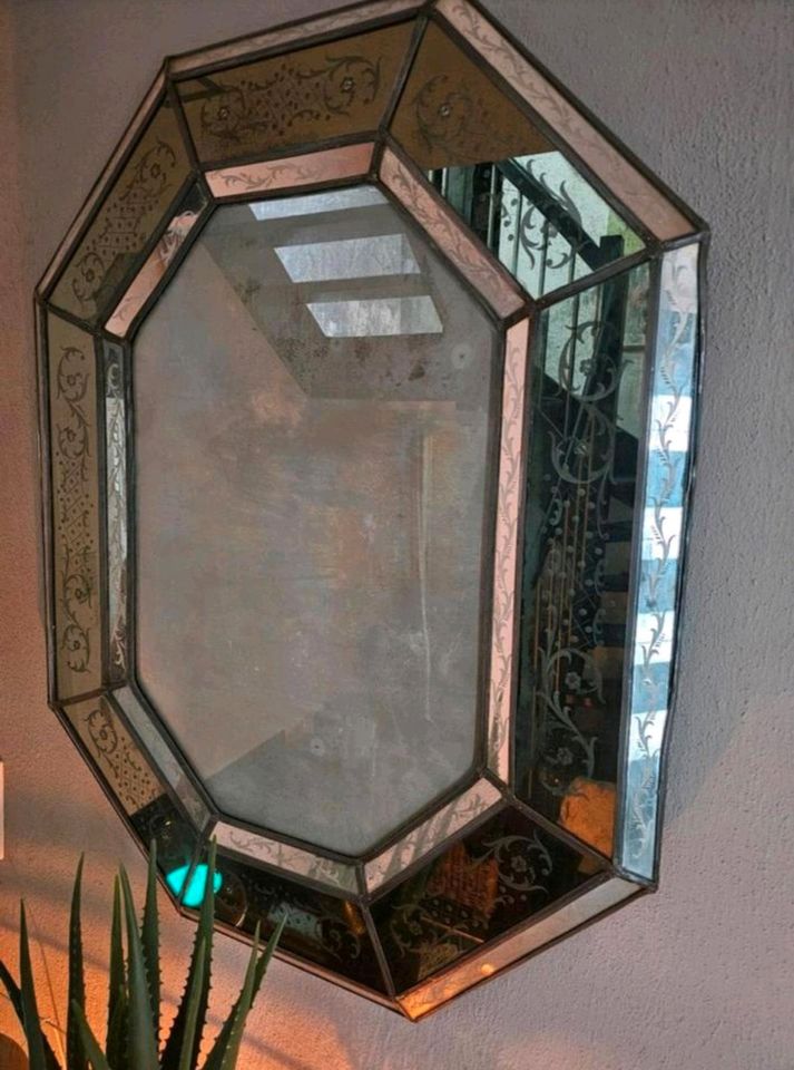 Venezianischer Spiegel Antik in Peine