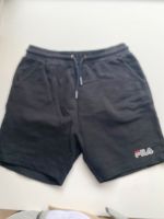 Kurze Hose von Fila in schwarz Gr. S Nordrhein-Westfalen - Oerlinghausen Vorschau