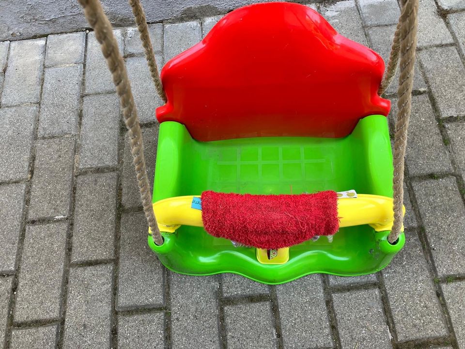 Kleinkindschaukel Plastik in Hohberg